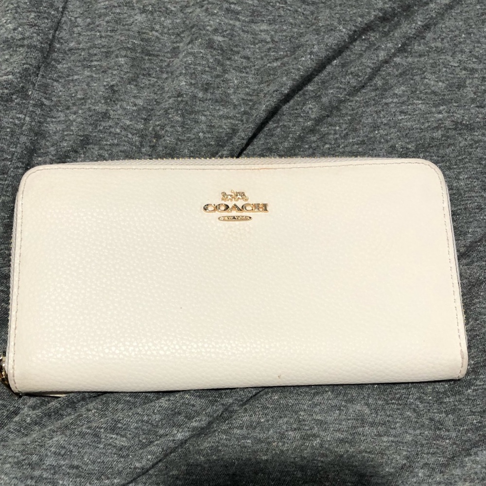 Women Coach New York Beige Wallet